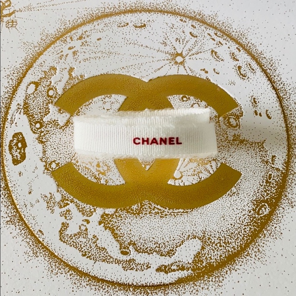 CHANEL Authentic White Ribbon - Picture 4 of 6